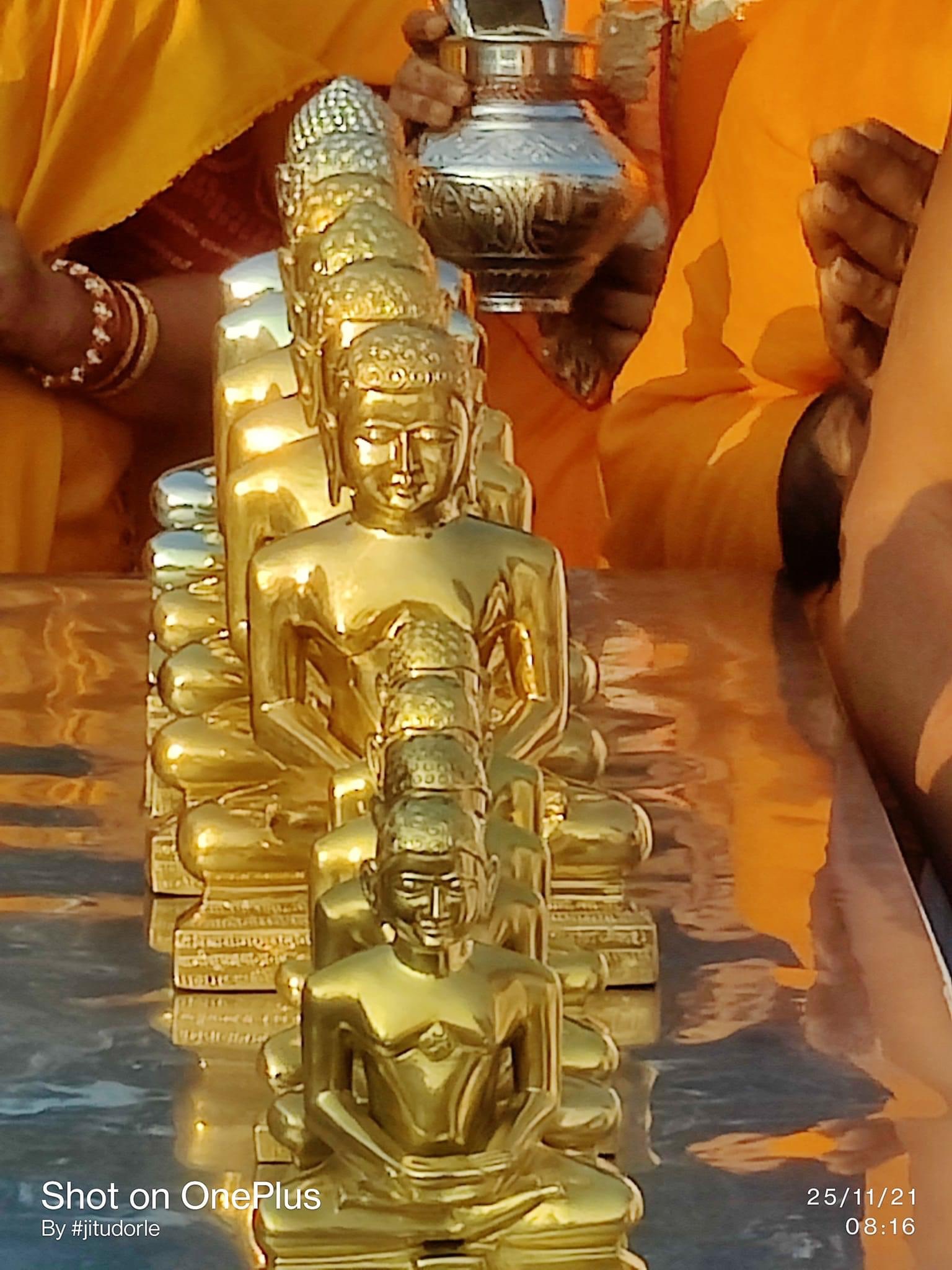 Rishabhdev with Bharata — sacred painting